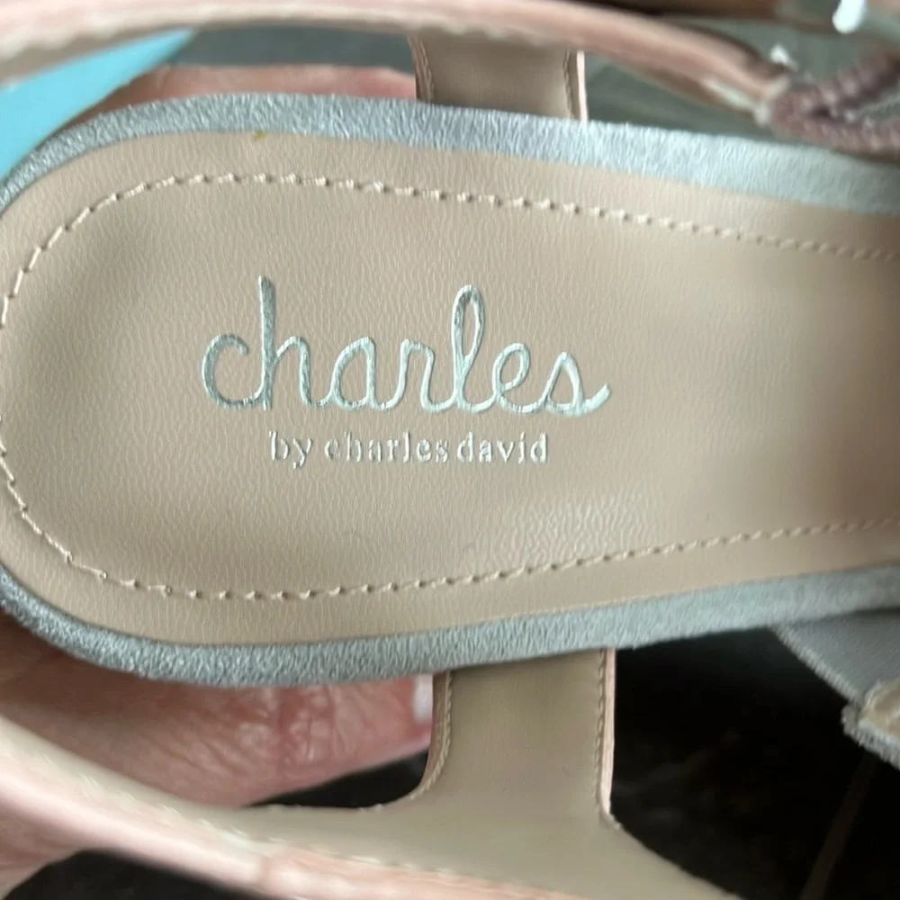 Charles David Dory Faux Suede Platform Wedge 8.5.